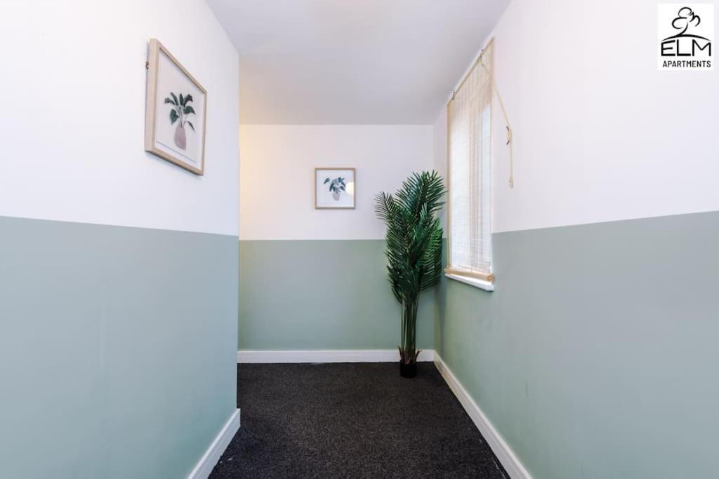 Cozy 1 Bedroom Apartment, Prime Location , Free Parking Manchester Exterior foto