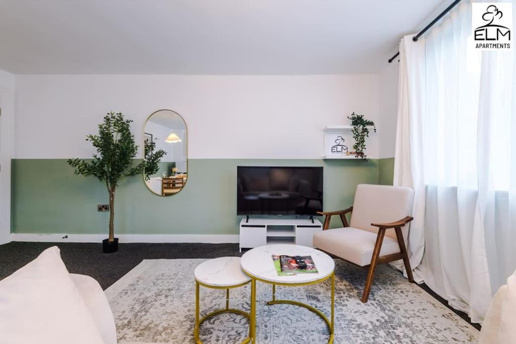 Cozy 1 Bedroom Apartment, Prime Location , Free Parking Manchester Exterior foto